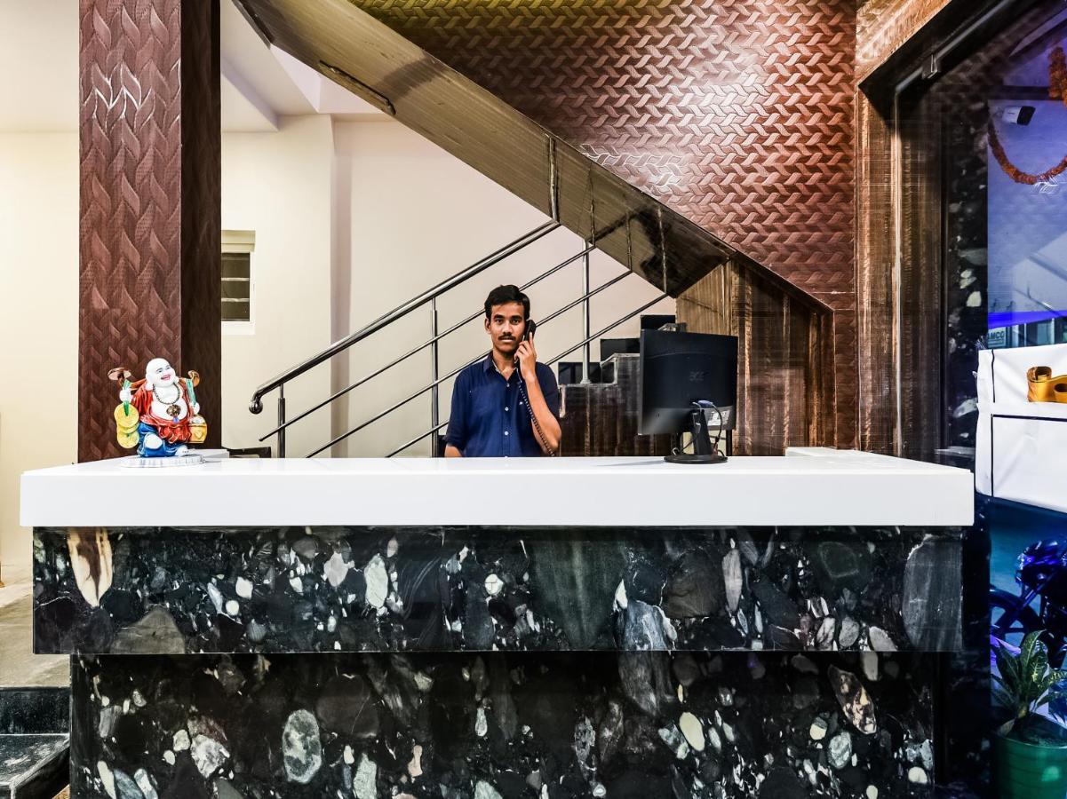 The Elite Inn Visakhapatnam Dış mekan fotoğraf