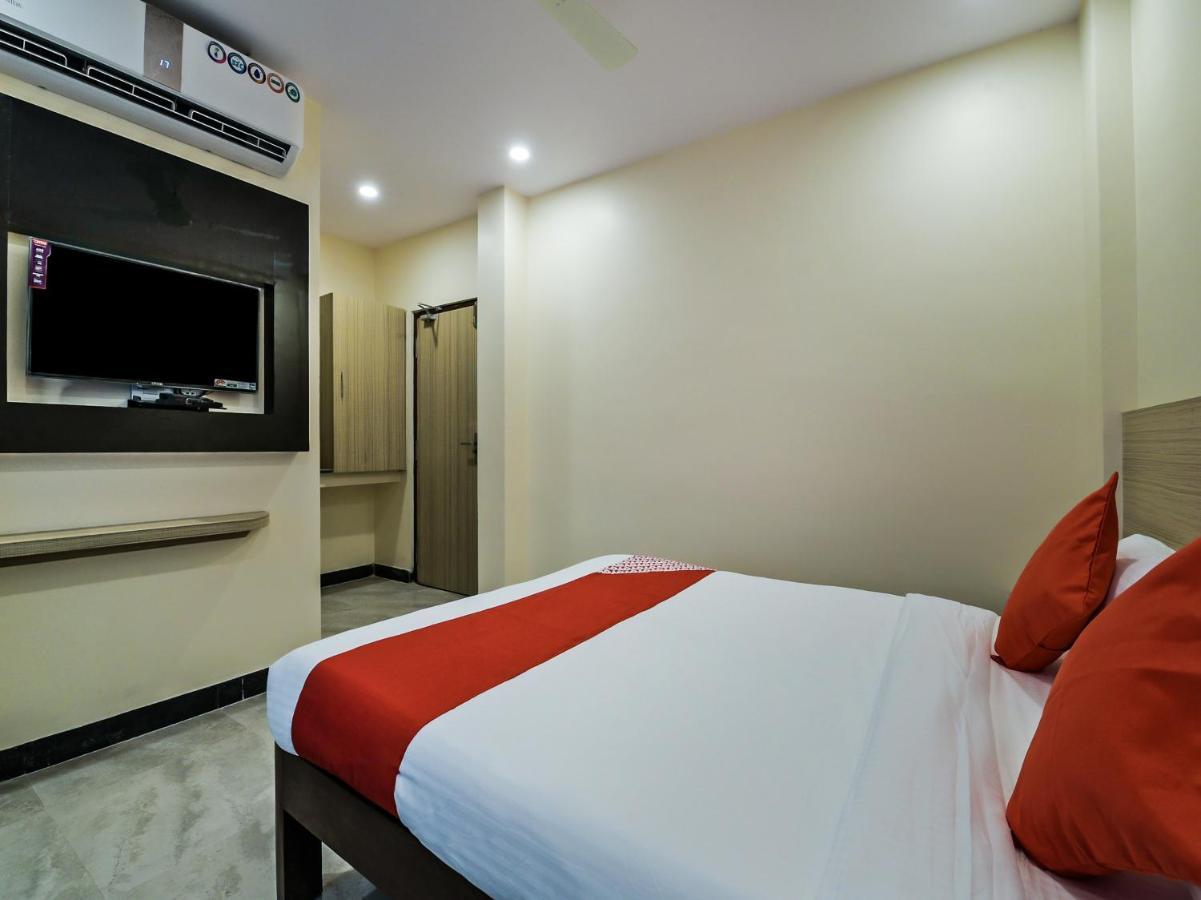 The Elite Inn Visakhapatnam Dış mekan fotoğraf